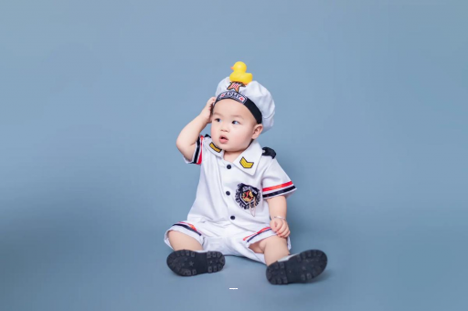 余姚宝宝老摇头怎么回事 余姚宝宝老摇头怎么回事